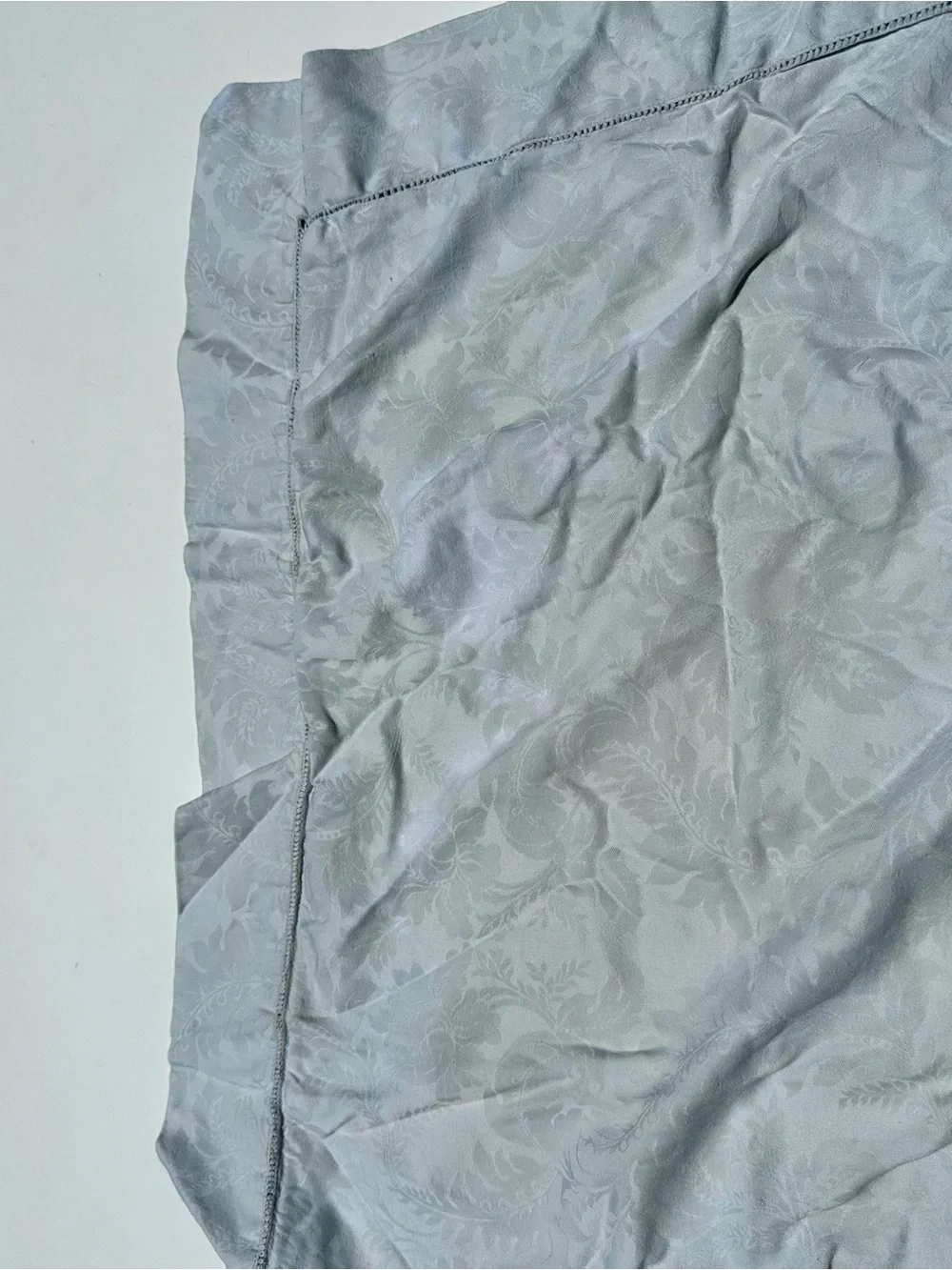 2 Sferra Egyptian Cotton Jacquard Linea Casa Light Green Gray King Shams, stains